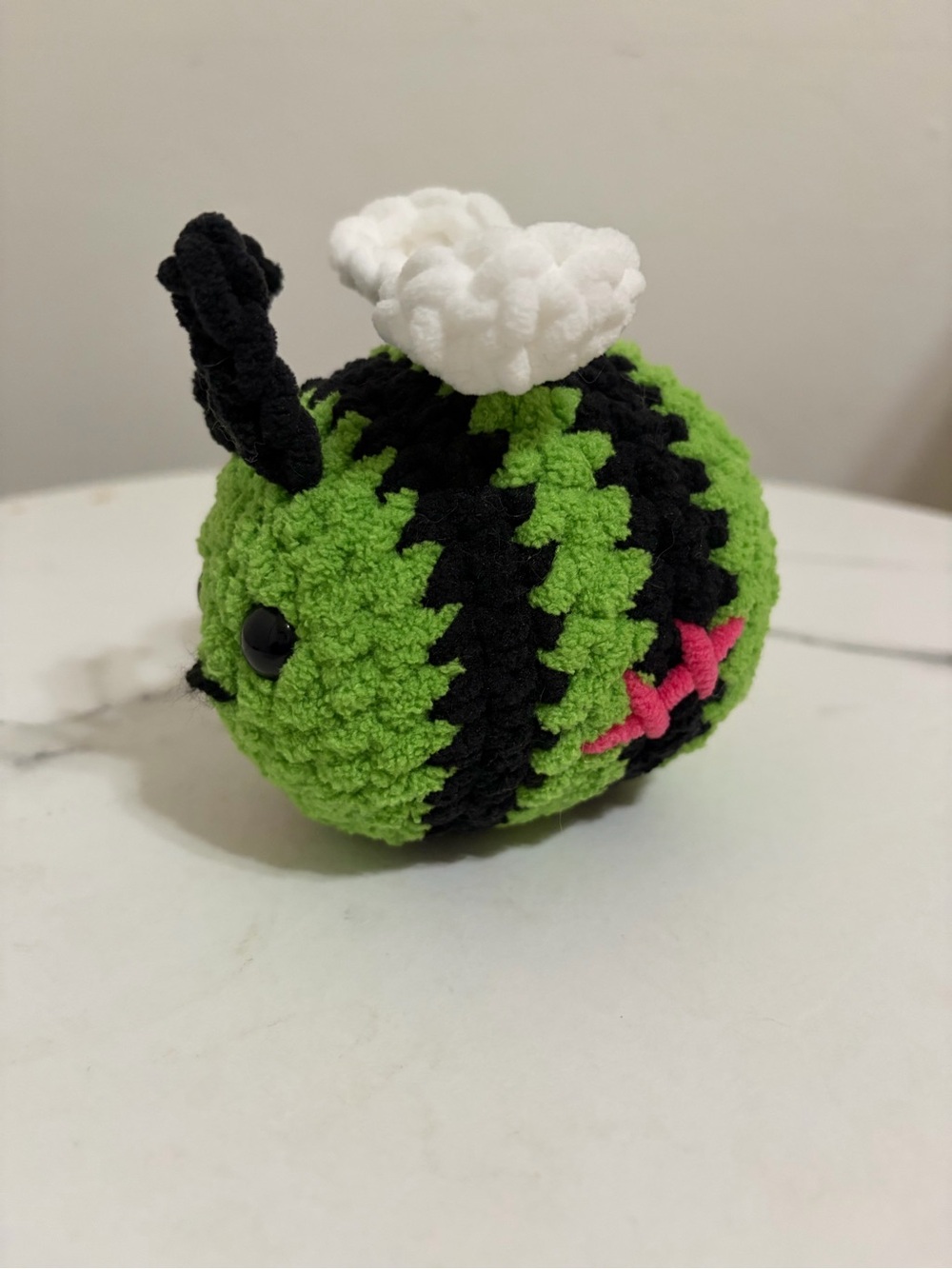 Crochet Plush Zombie Bee 🐝 🧟♂️ - Picture 5 of 7